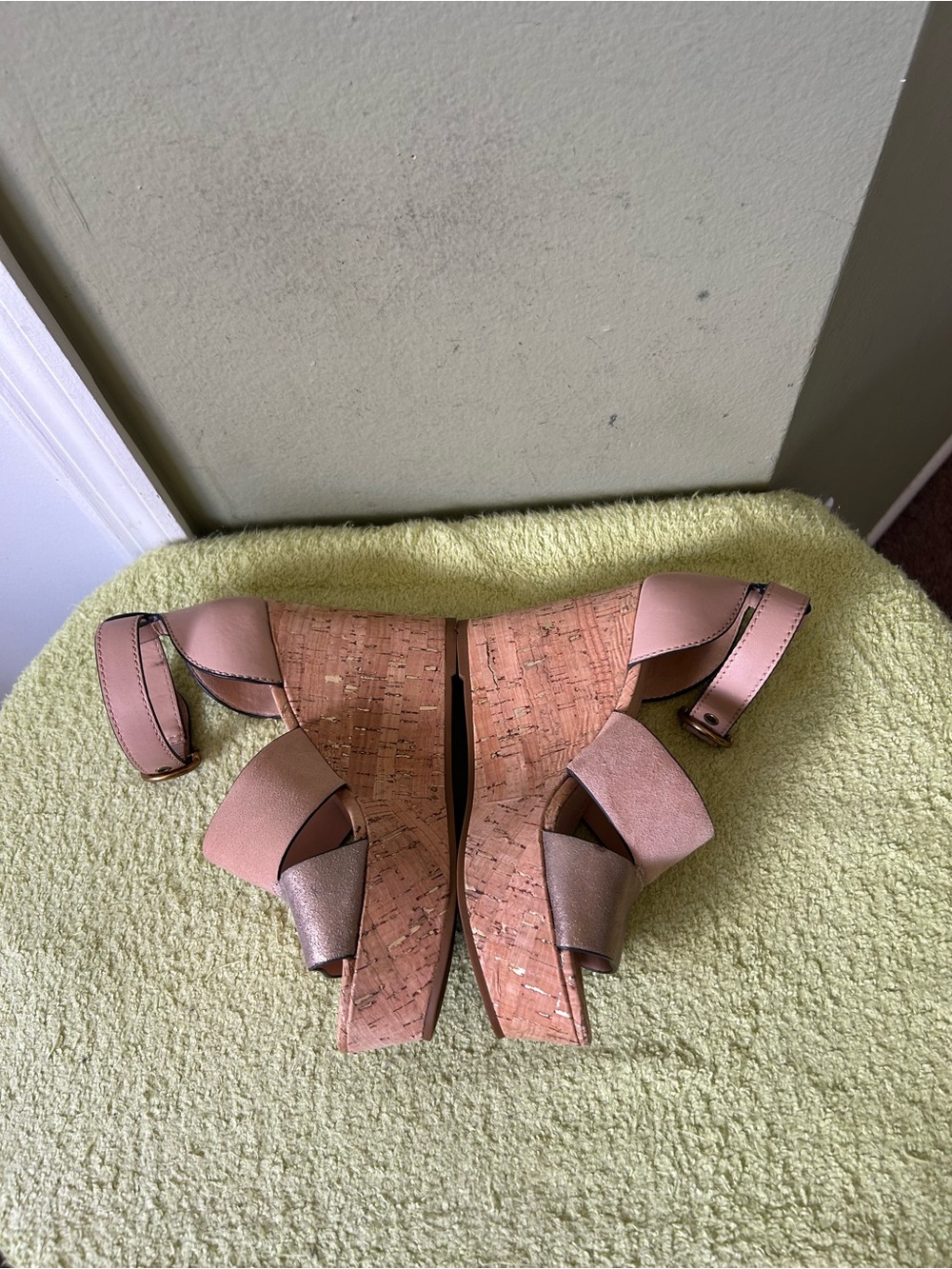 Coach Isia Metallic Wedged Leather Cork Open Toe Sz 6 Like New - Picture 9 of 12